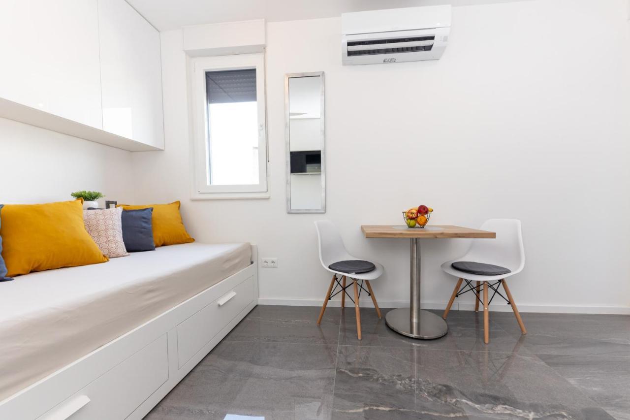 New Studio For 2, Free Private Garage Spot, Wi-Fi, 200 M From Mall Of Split Eksteriør bilde