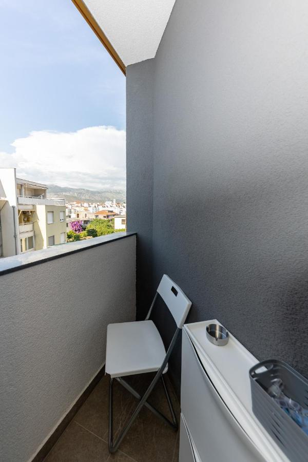 New Studio For 2, Free Private Garage Spot, Wi-Fi, 200 M From Mall Of Split Eksteriør bilde